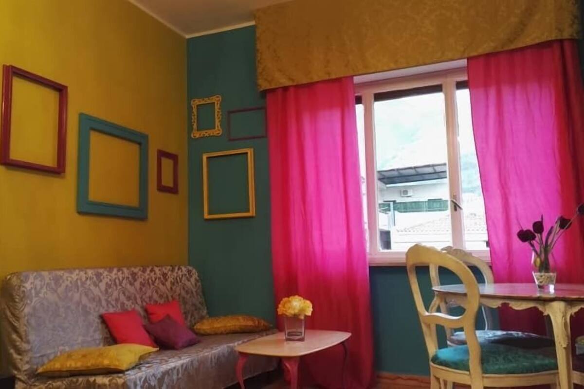 Comfort Room, 1 Queen Bed (Le Moire) | 1 bedroom, desk, iron/ironing board (on request), cribs (surcharge)