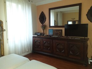 4 chambres, fer et planche Ă repasser, lit parapluie, Wi-Fi gratuit