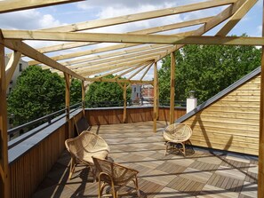 Property grounds - Comfortable house for 10 people in Paris, with 3 bathrooms and roof terrace (Paris)