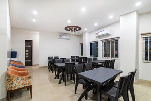 Dining - Treebo Address Inn, Banjara Hills (Hyderabad)