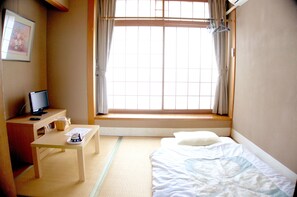 Economy Japanese Style Room | Free WiFi