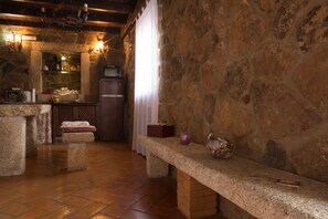 Dining - Casa Rural Vaelico (Plasenzuela)