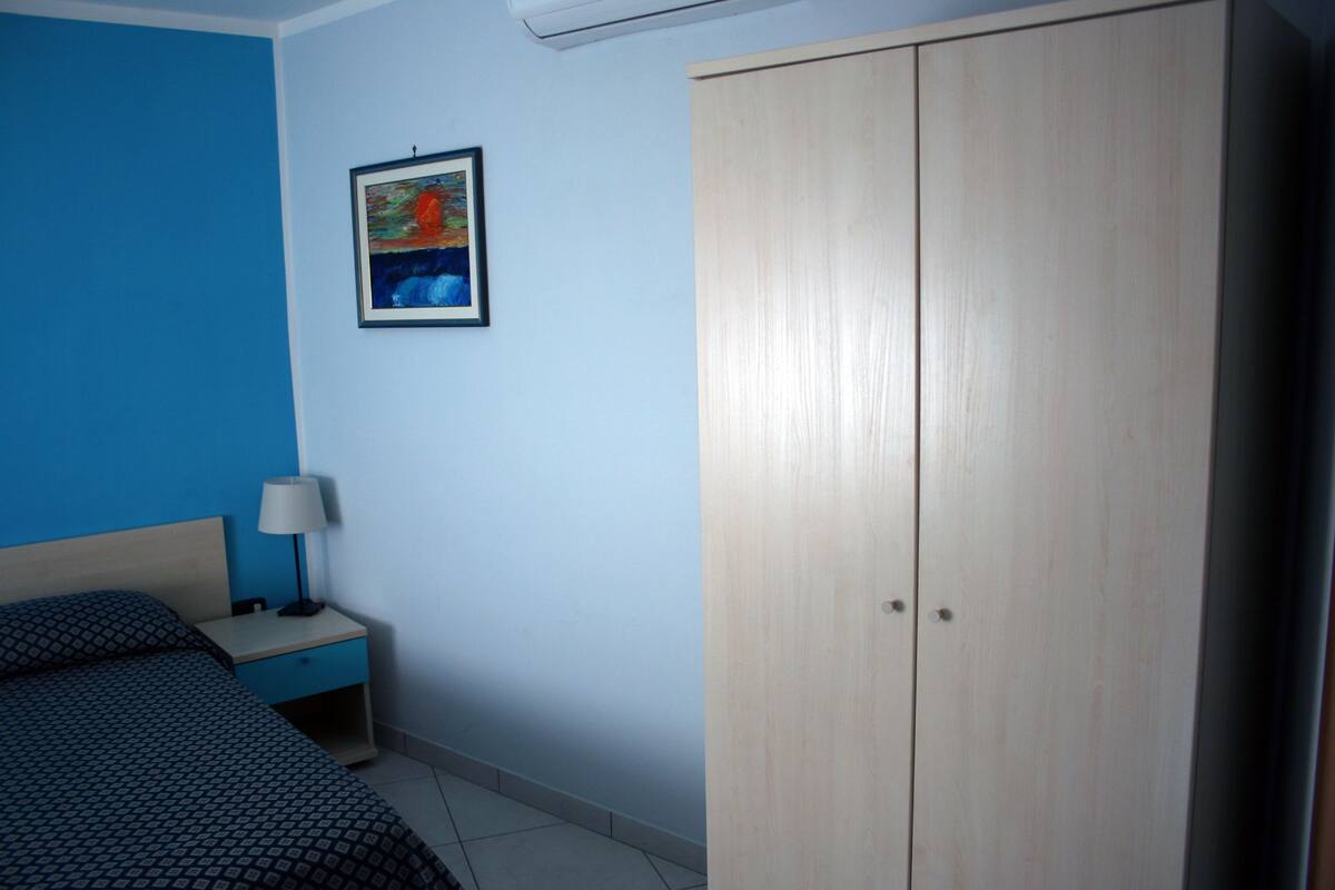 Basic Double or Twin Room (Azzurra) | Free cots/infant beds, free WiFi, bed sheets, wheelchair access