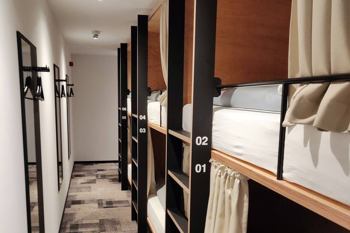 Literie de qualité supérieure, couette en duvet d'oie, bureau