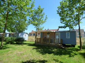 Mobile Home Super Mercure Access (4/6 persons) | Terrace/patio - Camping de Nevers (Nevers)