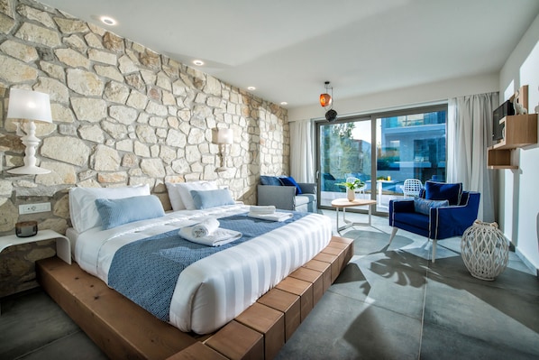 Studio Deluxe, vue sur la piscine | Vue de la chambre