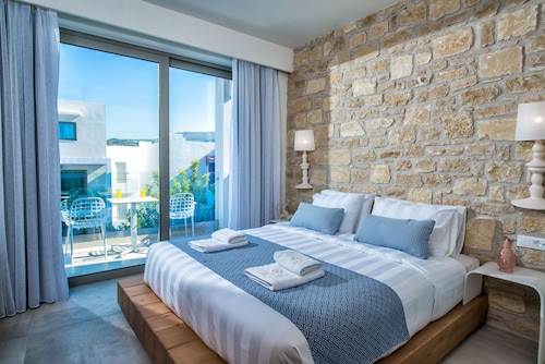 Mary Hotel & Mary Royal Suites
