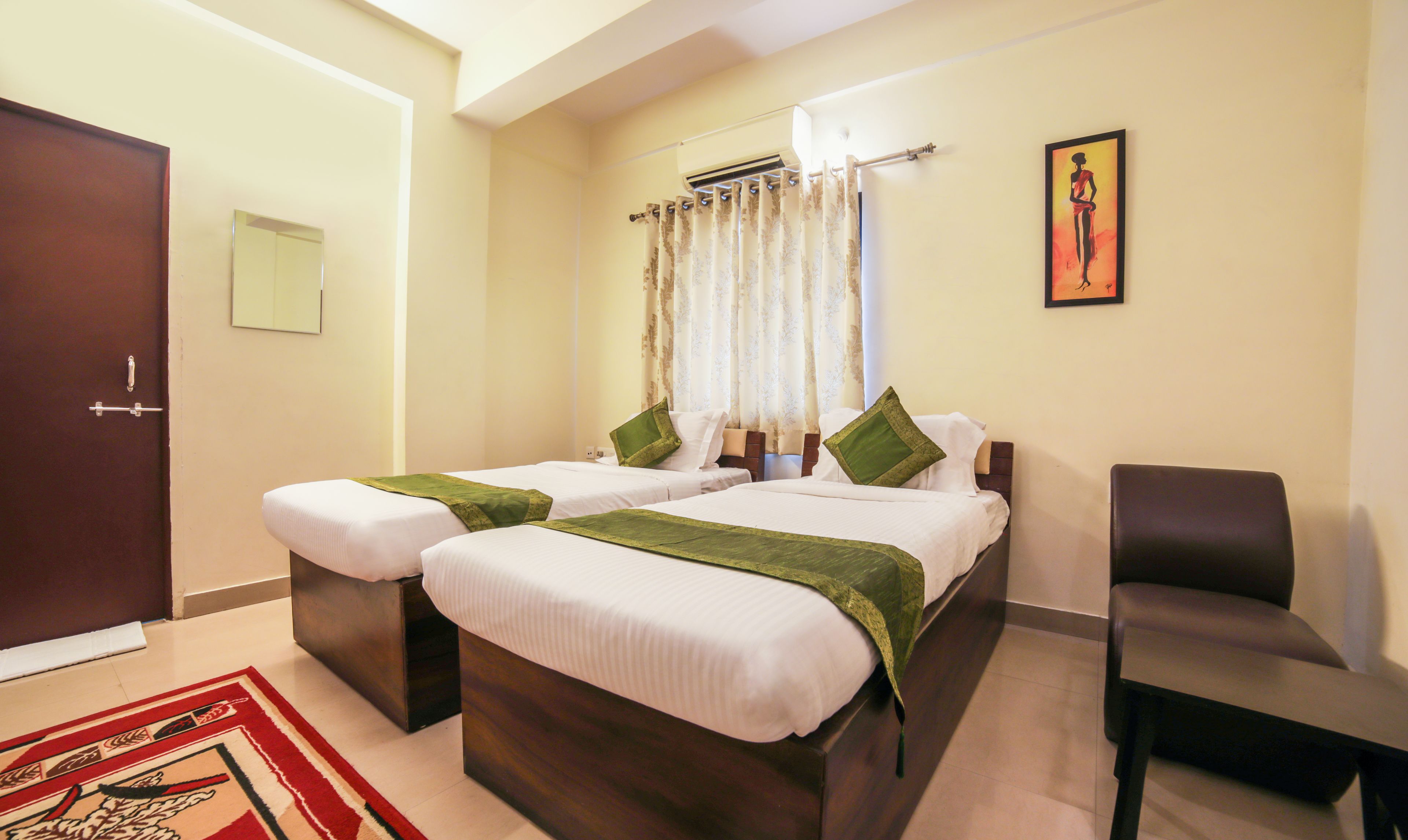 Chambres insonorisées, fer et planche à repasser, Wi-Fi gratuit