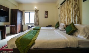 Standard Room | Soundproofing, iron/ironing board, free WiFi, bed sheets - Treebo Ivory House (Nagpur)