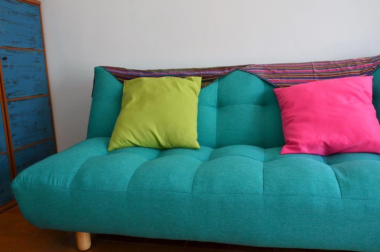 Camera Deluxe, bagno condiviso | Una scrivania, ferro/asse da stiro, Wi-Fi gratuito, lenzuola