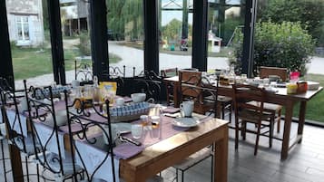 Colazione continentale inclusa, servita tutte le mattine