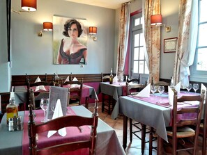 Restaurant - Logis Hôtel les Terrasses (Longpont)