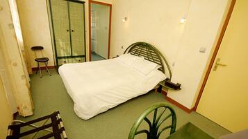 Standard Double Room, 1 Double Bed, Non Smoking | Desk, laptop workspace, free WiFi, bed sheets