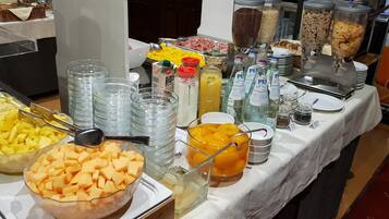 Colazione a buffet inclusa, servita tutte le mattine