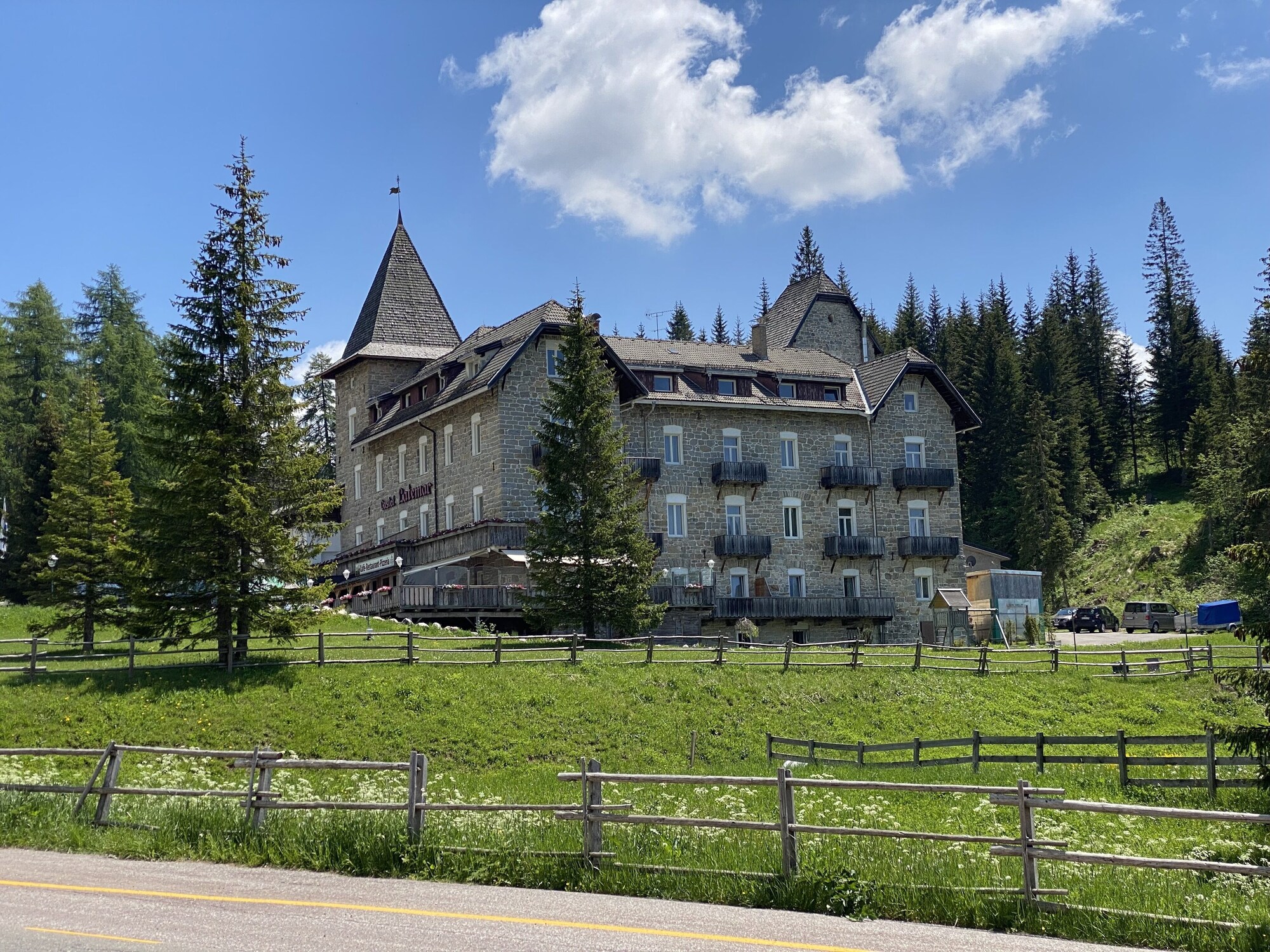 3 Star Hotels
