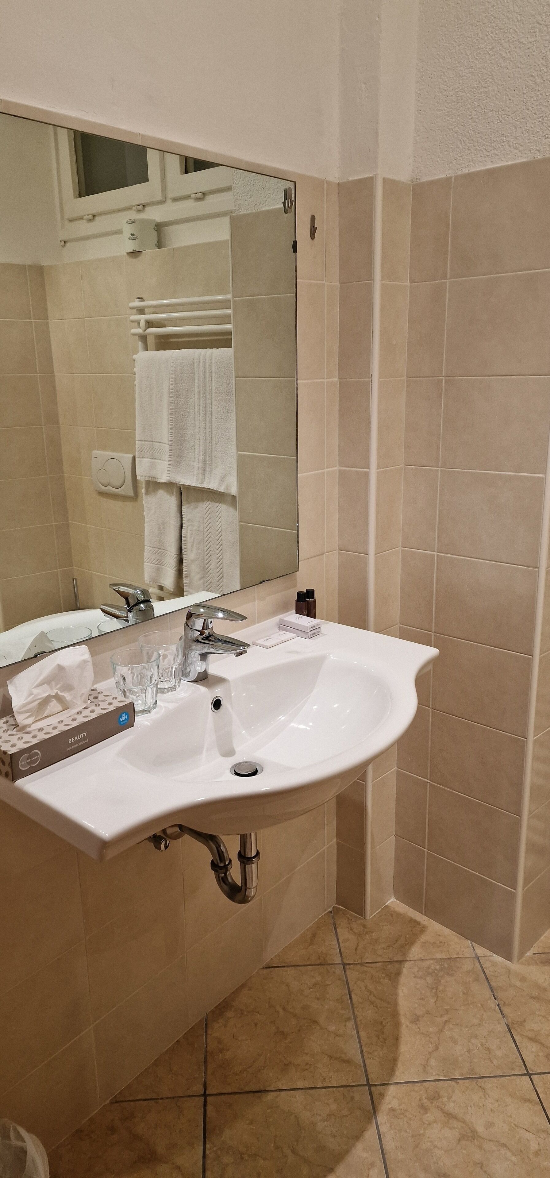 comfort triple room | bathroom | free toiletries, hair dryer, towels