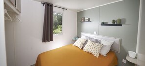 Mobil-home EVO | 2 makuuhuonetta, tallelokero huoneessa