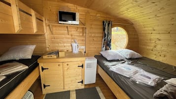 Cabin | 2 bedrooms, in-room safe