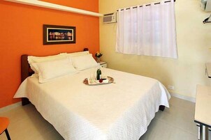 Double Room, Non Smoking | Free WiFi, bed sheets