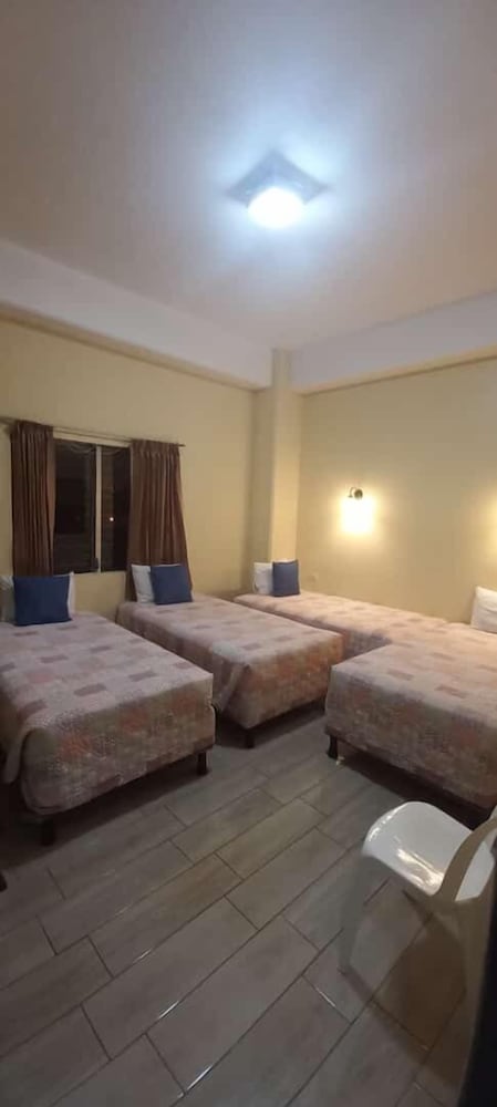 Hotel Sevilla by null