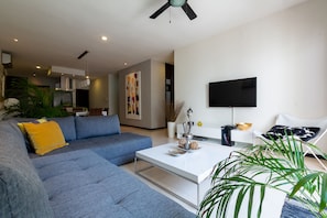 Condo, 2 Bedrooms, Non Smoking | Living area