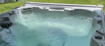 Utrolig Lakefront-ejendom med Hot Tub hele året rundt; Tag hele familien med