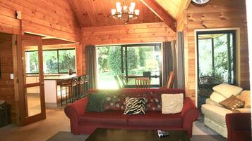 TV, fireplace, DVD player, stereo