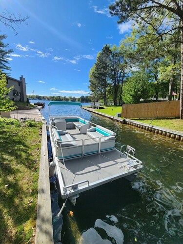 Tule yöpymään White Birch Cabin -hotellissa