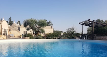Atemberaubende neu renoviert Trullo mit privatem Pool in Landschaft Alberobello