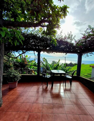 Panoramic Sea and Mountain Views: 2 master bedrooms both with ensuite bathrooms