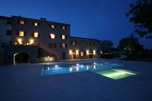 Villa Poropati, Groznjan - Landgut, Kinderbecken, Golf, Hochzeiten, Veranstaltungen