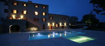 Villa Poropati, Groznjan - Domaine de campagne, piscine pour enfants, golf, mariages, événements