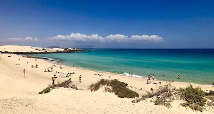 ¡¡NUEVO!! Casa privada en la azotea y piscina gratuita, a 50 pasos de la playa "Rocky Point