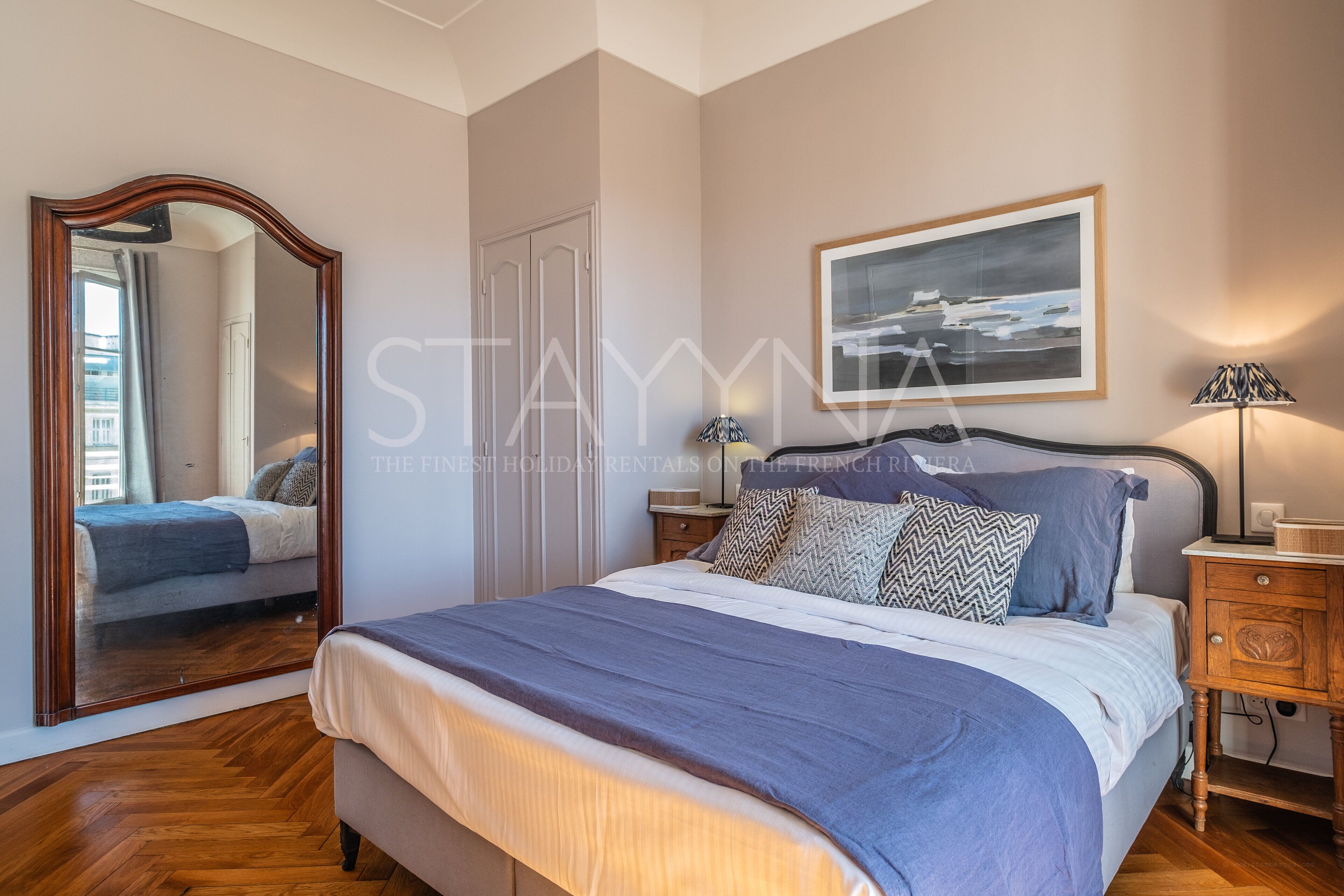 3 slaapkamers, een strijkplank/strijkijzer, wifi