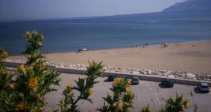 HOME RELAX: NATURE, GOOD FOOD FOLKLORE