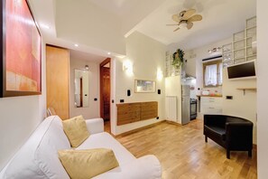 Smart-tv, een dvd-speler en een filmbibliotheek