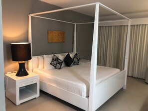 Ảnh chưa phân loại, 2 trong số 120 ảnh, nút