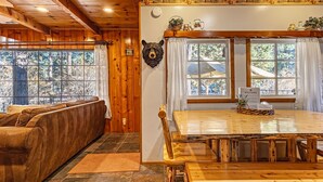Unclassified image, 4 of 63, button - Family cabin: Hot tub, firepit, game room, fenced, BBQ, movie lineup (Big Bear)