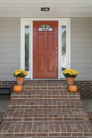 Exterior detail - Oak Knob Equestrian Home (Campobello)