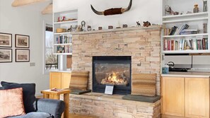Interior - Mountain Treetop (Red Lodge)