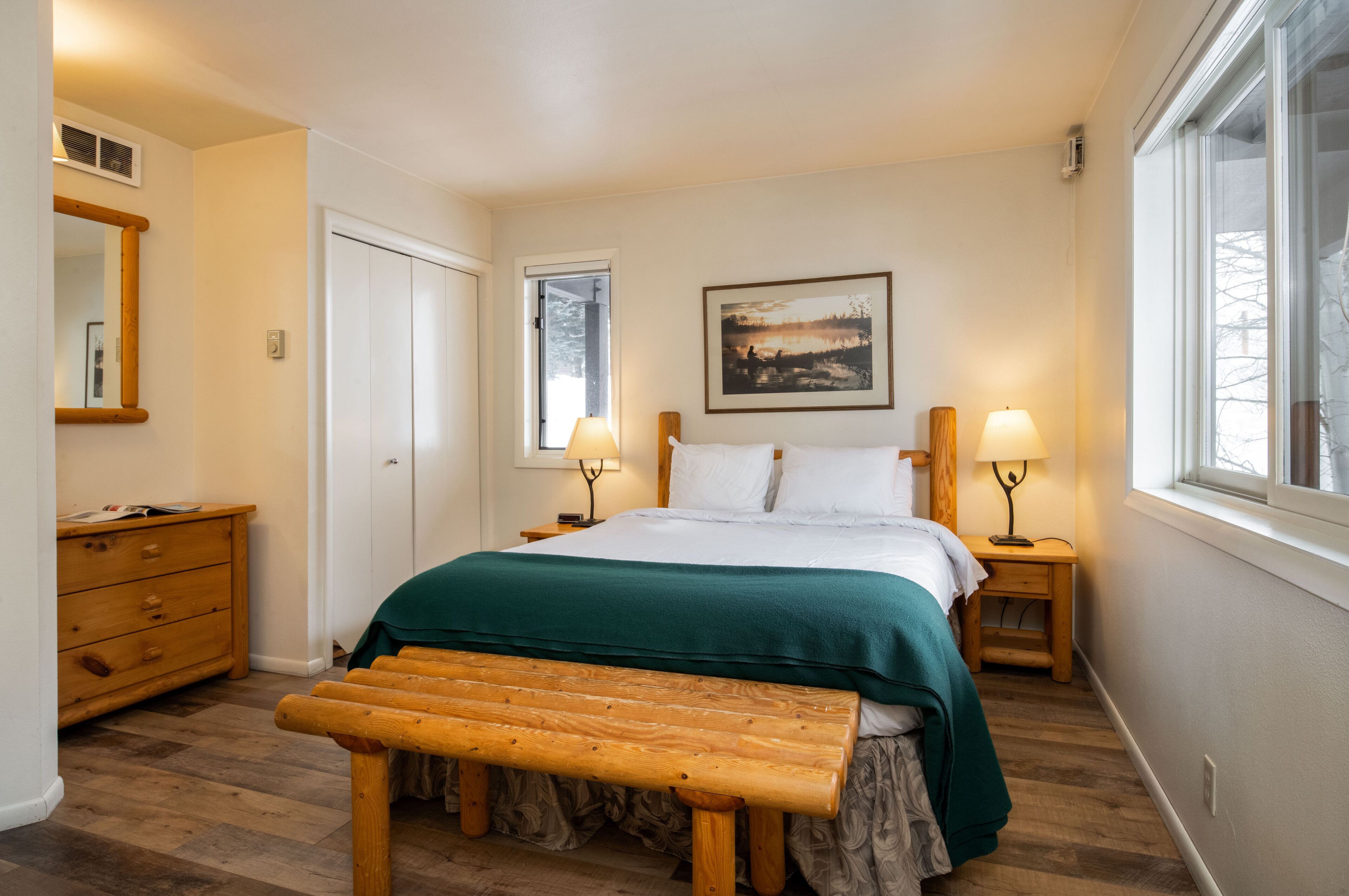 2 Schlafzimmer, Schreibtisch, Bügeleisen/Bügelbrett, WLAN