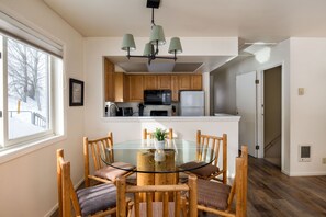 Dining - Outpost: Pitchfork 2306 - Close to Snow King Mtn! (Jackson)