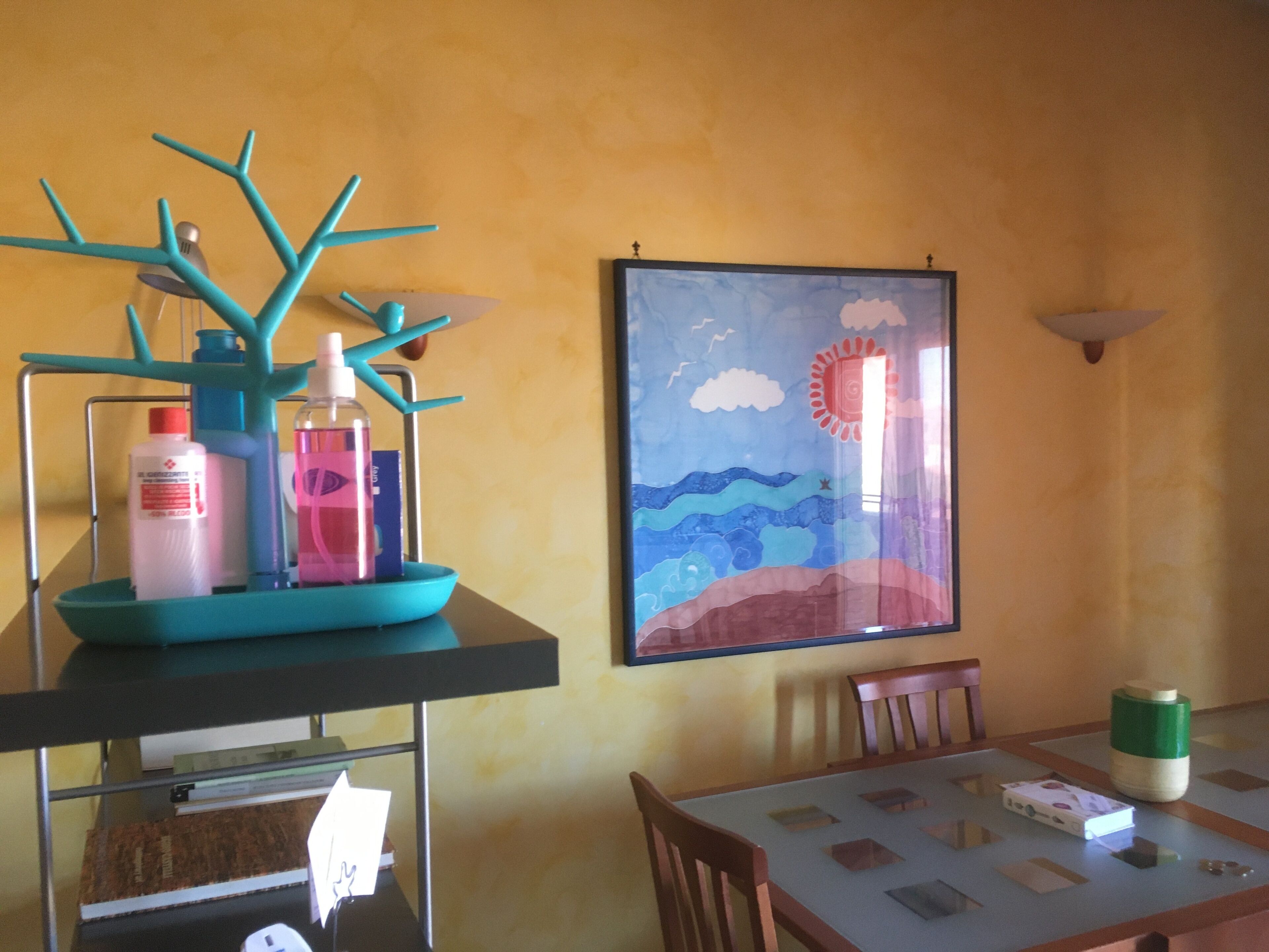 Quarto casal, sacada | Área de estar | TV