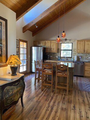 Dining - 7th Nt Free Lux SantaFe AdobeMtn Theme w/casita outdoorliving10+Yrs SuperHost (Santa Fe)