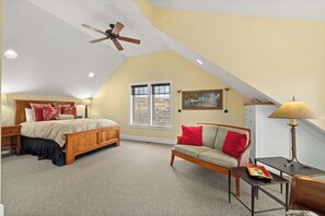 4 Schlafzimmer, Schreibtisch, Bügeleisen/Bügelbrett, kostenloses WLAN