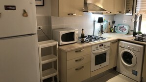 Deluxe Duplex, Multiple Beds, Non Smoking, City View | Private kitchen - Big Duplex Lac2 Next To US Embassy (Tunis)