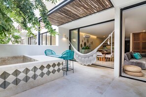 Condo, 2 chambres | Terrasse/patio