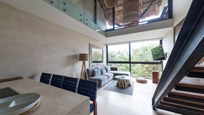 Condo, 2 quartos | Área de estar
