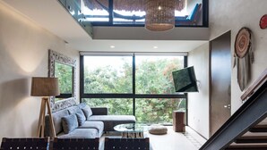 Condo, 2 quartos | Área de estar