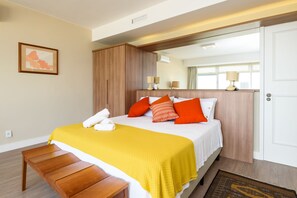 Panoramic Apartment, 4 Bedrooms, Beach View, Sea Facing | 4 bedrooms, free WiFi - Janelas para o mar de Ipanema (Rio de Janeiro)